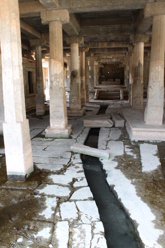 India 2010 - Hampi - Temples - Sunken Temple
